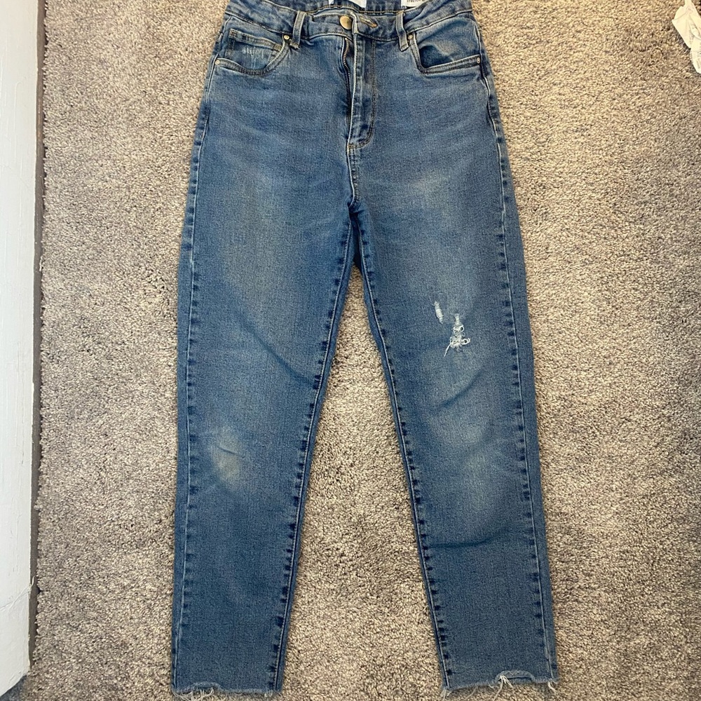 Cotton On Stretch Mom Jeans Size: US 6 Color: Medium Wash